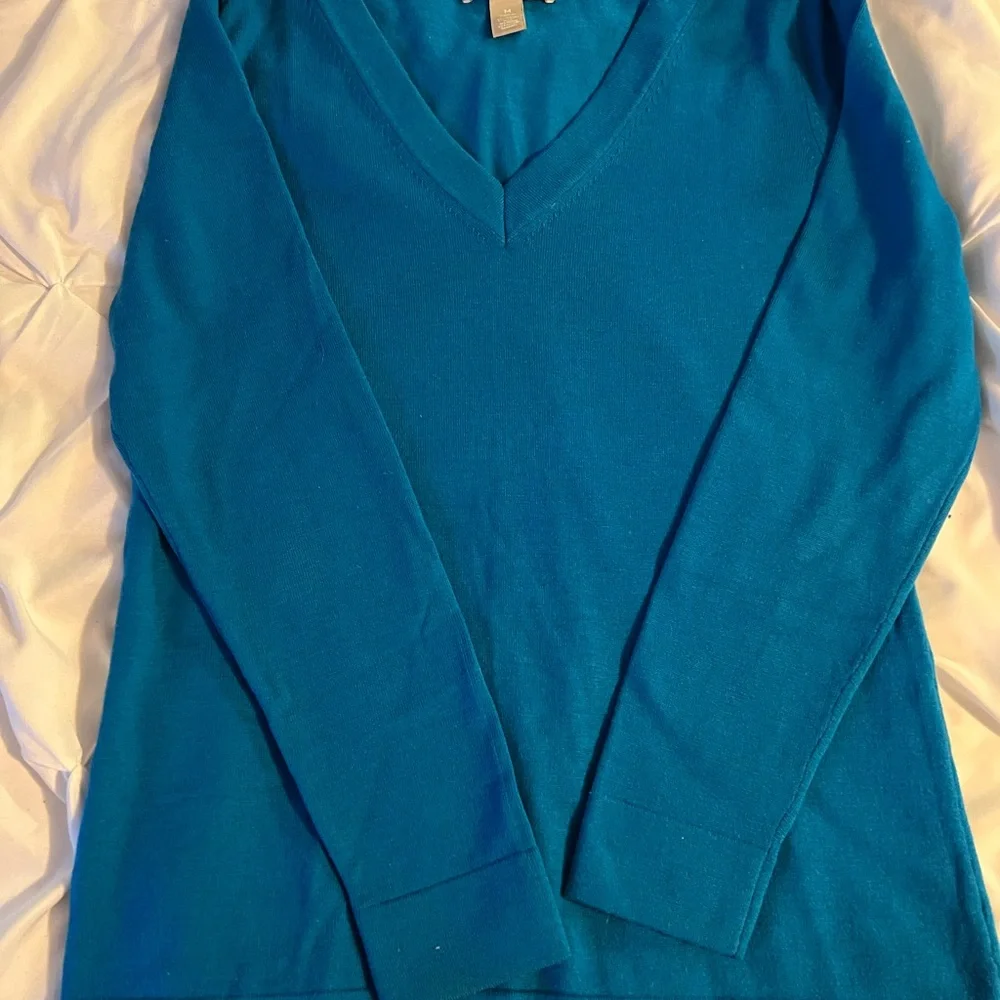 Banana Republic Sweater
 Bundle 

Medium
Merino wool - Picture 4 of 4